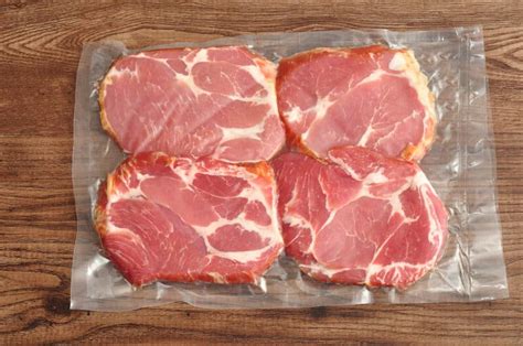 Vakuumiertes Fleisch Abgelaufen Oder Schlecht Tipps Zur Haltbarkeit