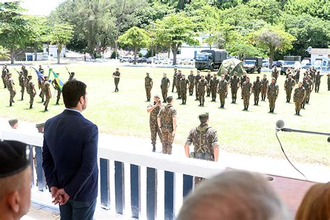 Prefeito Participa De Formatura De Passagem De Comando No Forte O