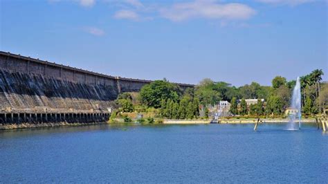 Premium Photo | Beautiful landscape view of krs dam view from brindavan gardens perfect picnic ...