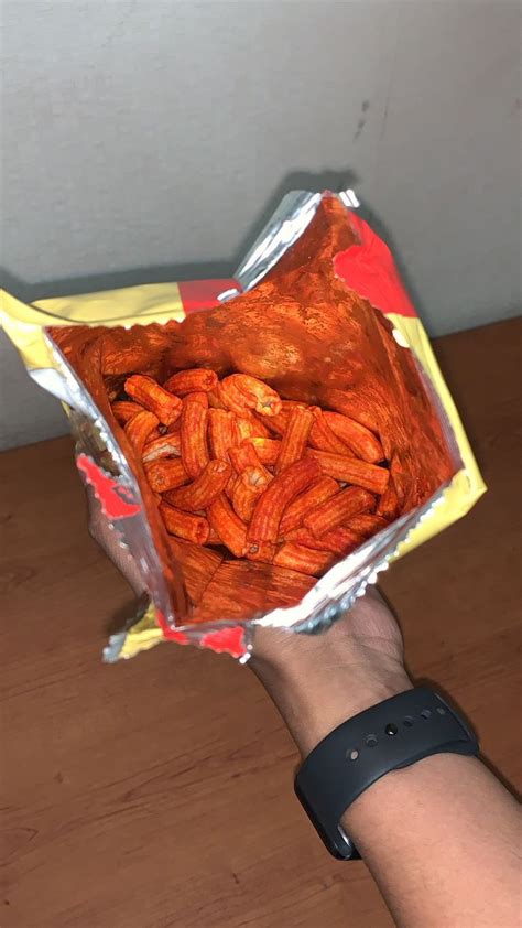 Is On Twitter Snack Andalanku Kalau Lagi Nyantai Di Rumah Merk