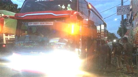 Tanggal Tua Agen Tiket Bulak Kapal Bekasi Sepi Bus Dan Penumpang