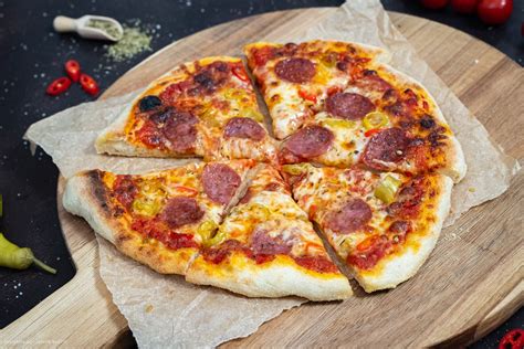 Pizza Diavola Diavolo Selber Machen Ein Feurig Scharfes Rezept