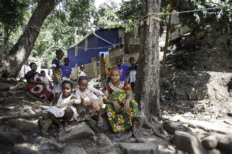 À Mayotte Langoisse Des Uns Lespoir Des Autres Politis