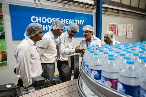 Nestlé Waters veut protéger ses ressources en eau en partageant sa