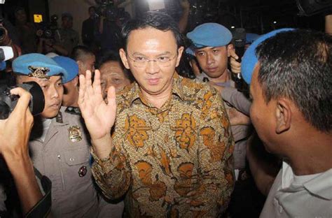 Pemeriksaan Perdana Kasus Penistaan Agama Cocokkan Bukti Muka Ahok