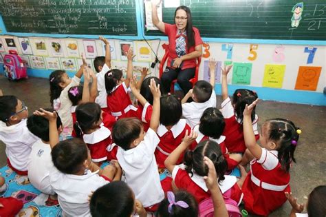 Public school teachers’ debts rose to P319B in 2 years – DepEd