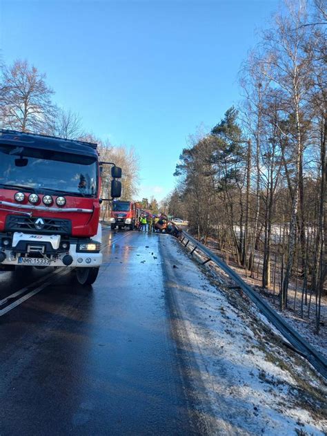 Wypadek Na Trasie Mr Gowo Piecki Trzy Osoby W Szpitalu Super Express