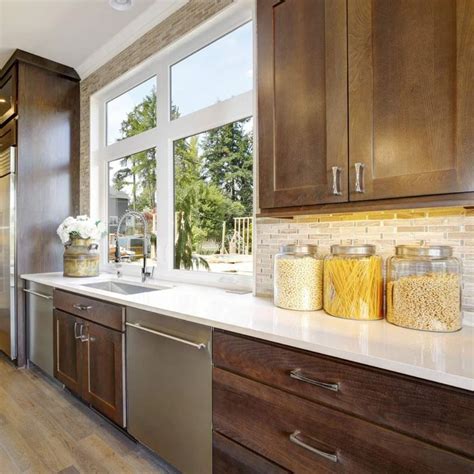 kitchen backsplash ideas with wood cabinets - Google Search in 2021 ...