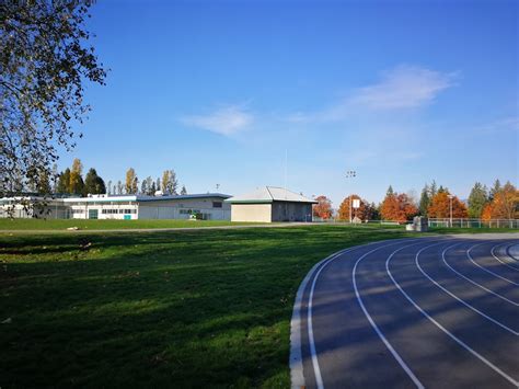 Ecole Cariboo Hill Secondary School - 8580 16th Ave, Burnaby, BC V3N 1S6, Canada