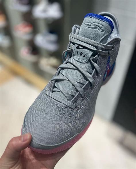 나이키 줌 르브론 NXXT 세대 울프 그레이 Nike Zoom LeBron NXXT Gen Wolf Grey