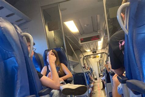 Odissea Sul Treno Cagliari Olbia Per Il Red Valley Ritardo Di 70