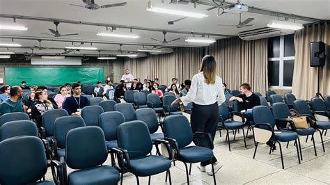 Ingressantes Do N Cleo Comum De Neg Cios Participaram De Palestra Sobre