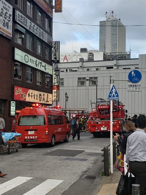 【火災】東京都豊島区西池袋1丁目 池袋駅西口付近で火事「地下道入り口近く防災資材の入ったコンテナが放火されたみたいで煙が充満、駅員さんが走って