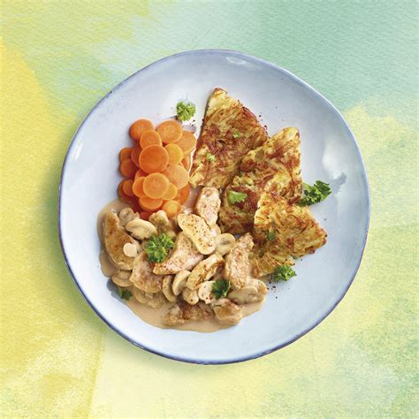 Zürcher Vegic Geschnetzeltes mit Champignon Crèmesauce Rösti und