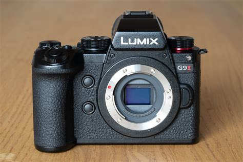 Panasonic Presents Lumix Dc G Ii And Two Lenses Galaxus