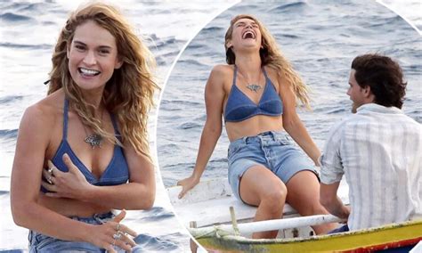 Hot Sexy Jessica Keenan Wynn Bikini Pics