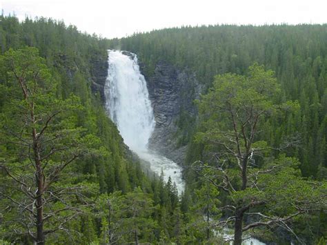 Waterfalls of Central Norway and How To Visit Them - World of Waterfalls