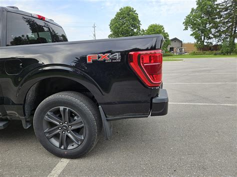 Xlt Taillight Reflector Tint Install F150gen14 2021 Ford F 150 Tremor Raptor Forum 14th