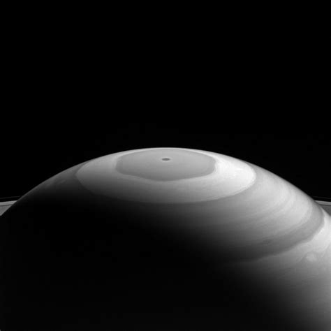 Bizarre Hexagon on Saturn Shines in Spectacular NASA Photo | Live Science