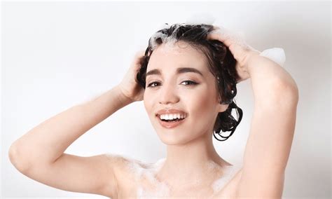 9 Common Grooming Mistakes Youre Probably Making In The Shower Hair