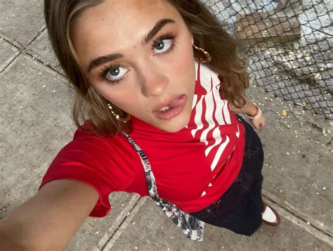 Lizzy Greene R Ladiesofnickelodeon