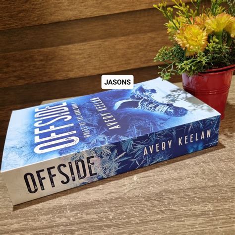 Offside By Avery Keelan Hobbies Toys Books Magazines Fiction