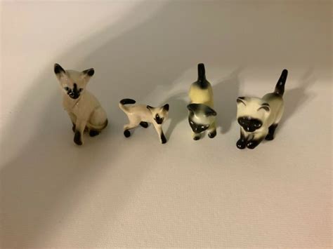 4 Vintage Siamese Cat Figurines Two Are Bone China All Four Are Winners