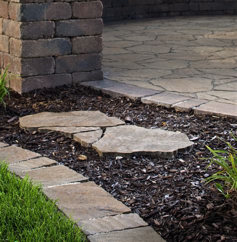 Stone Pathways: Stepping Stone Walkway Ideas + Designs | INSTALL-IT-DIRECT