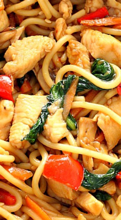 Easy Chicken Lo Mein Quick And Easy Homemade Chicken Vegetables And