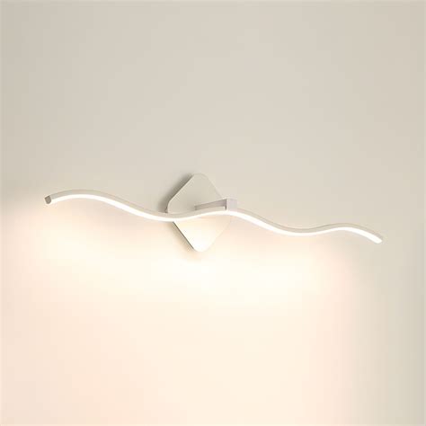 Modern Simple Fashion Style Linear Shade Wall Sconce Metal Light