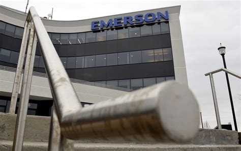 Emerson Electric Raises Earnings Outlook Wsj