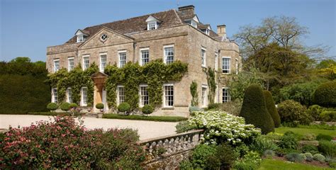 Cornwell Manor Is A Unique Location In Oxfordshire Now Available To