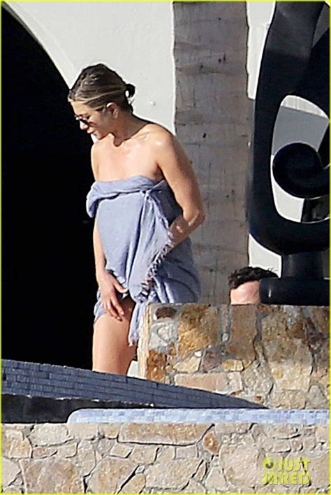 Photo Jennifer Aniston Courteney Cox Bikini Babes In Cabo Photo