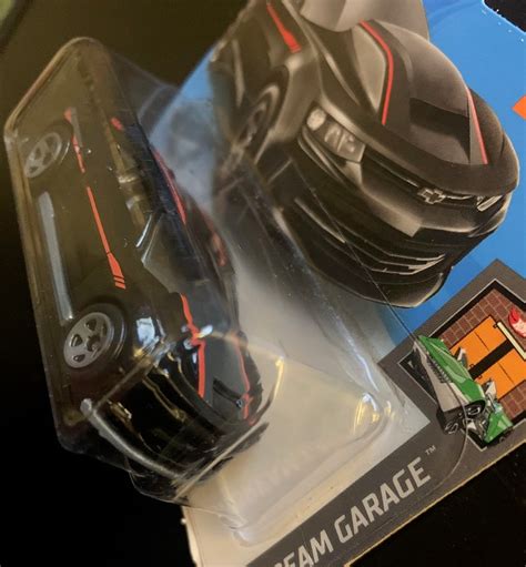Hot Wheels 18 COPO Camaro SS Chevrolet Hw Dream Garage Black Hard To Find Collector Miniature