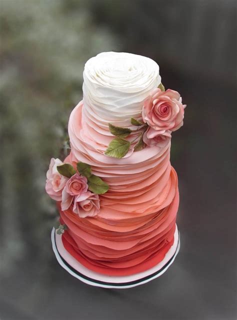 Ruffle Wedding Cake Ideas Were Totally Obsessed With