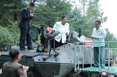 金正恩視察軍工廠強調軍需戰備建設 韓聯社