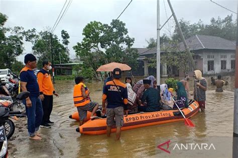 Bpbd Gunung Mas Mulai Evakuasi Warga Karena Banjir Meluas Antara News