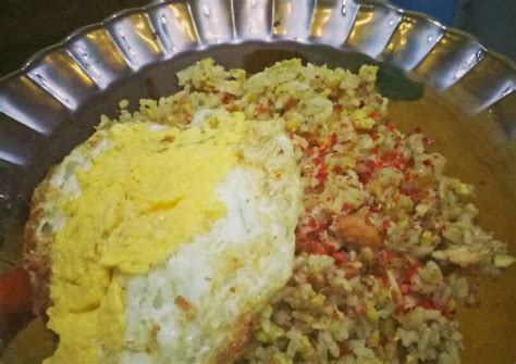 Resep Nasi goreng Ayam + telor ceplok oleh Sarah Melinda - Cookpad