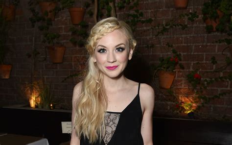 2059x1287 Emily Kinney Hd Wallpaper Rare Gallery