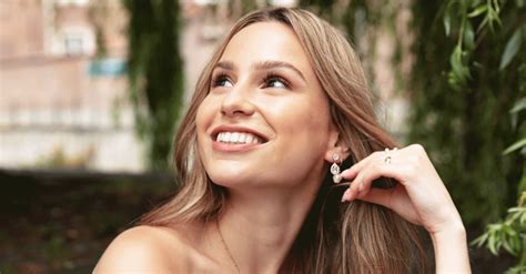 Liandra Ik Word Vaak Getypecast Als Het Blonde Poppemieke