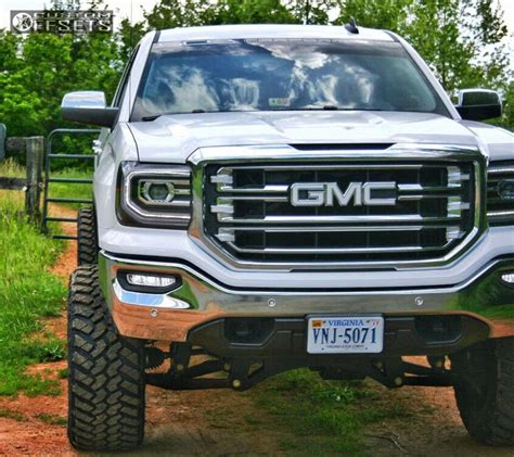 2016 Gmc Sierra 1500 With 22x12 44 Hostile Sprocket And 32550r22 Nitto Trail Grappler And