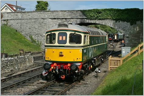 The D 6515 (Class 33) in Swanage. 16.05.2011 - Rail-pictures.com