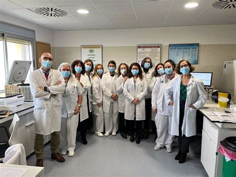 Los Profesionales Del Banco De Sangre Del Hospital De Algeciras C Diz