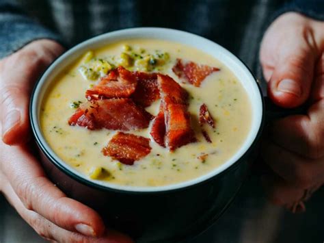 Kartoffelsuppe einfaches Rezept mit frischen Kräutern