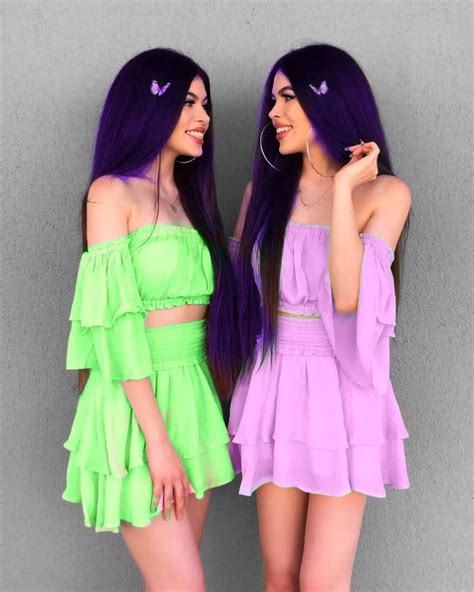 thegstwins🌹 on Instagram: “Love you😚” Twin Outfits, Sister Outfits ...