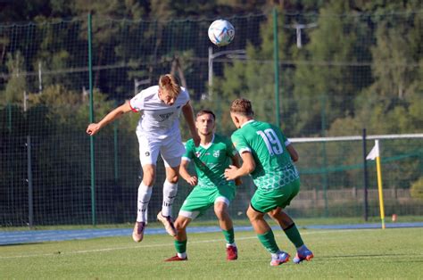 Iii Liga Bro Radom Przegra A Na Wyje Dzie Z M Awiank Lepsza Gra Ni