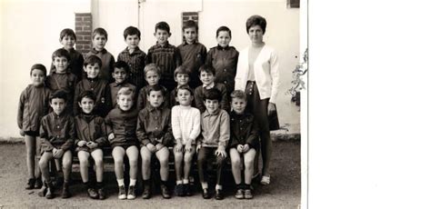 Photo de classe Cm2 de 1968 Collège Copains d avant