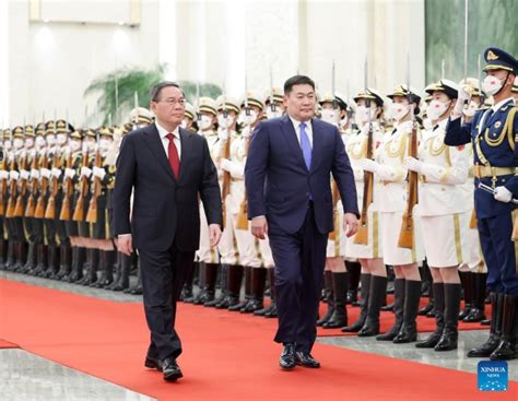 Primeiro Ministro Chinês Conversa Com Homólogo Da Mongólia