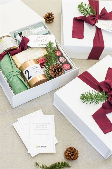 Best Corporate Ts Ideas Holiday Client T Boxes Red Green And