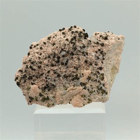 Rhodochrosite Rosa Con Pirite Dorata Sfalerite E Quarzo Cristalli Su